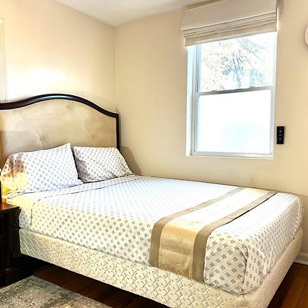 Aloha Homestay Фолс Черч Экстерьер фото